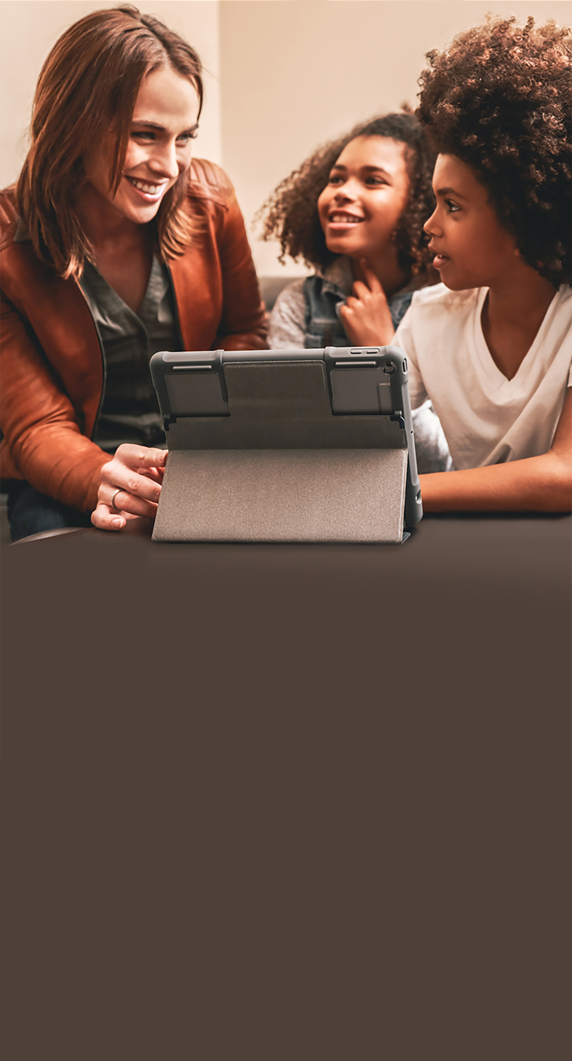 Adult with two children and laptop